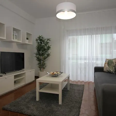 Gaivota Holidays Apartment *